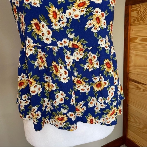 Forever 21 Babydoll Peplum Sleeveless Floral Sunflower Tank Top Small - Picture 5 of 9